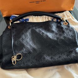 Louis Vuitton | Noir Black Empreinte Artsy | MM