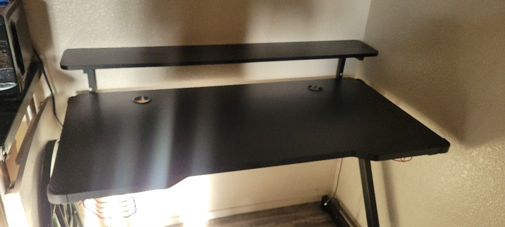 Gamers Desk