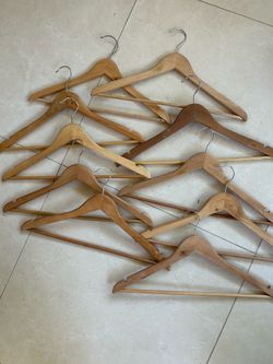 10 wood hangers