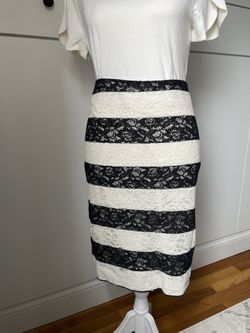 The Limited Ivory & Black Lace Pencil Skirt Size 0
