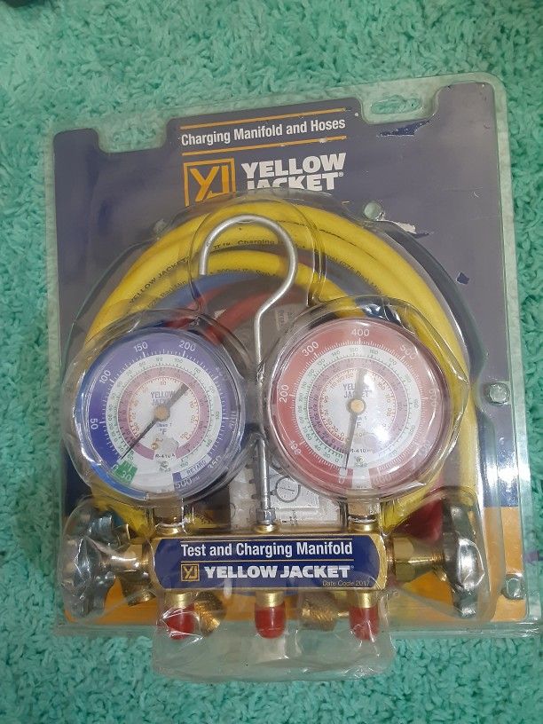 Yellow Jacket 42201 Series 41 Manifold, with 3-1/8" Gauges