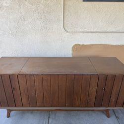 Vintage Zenith Console