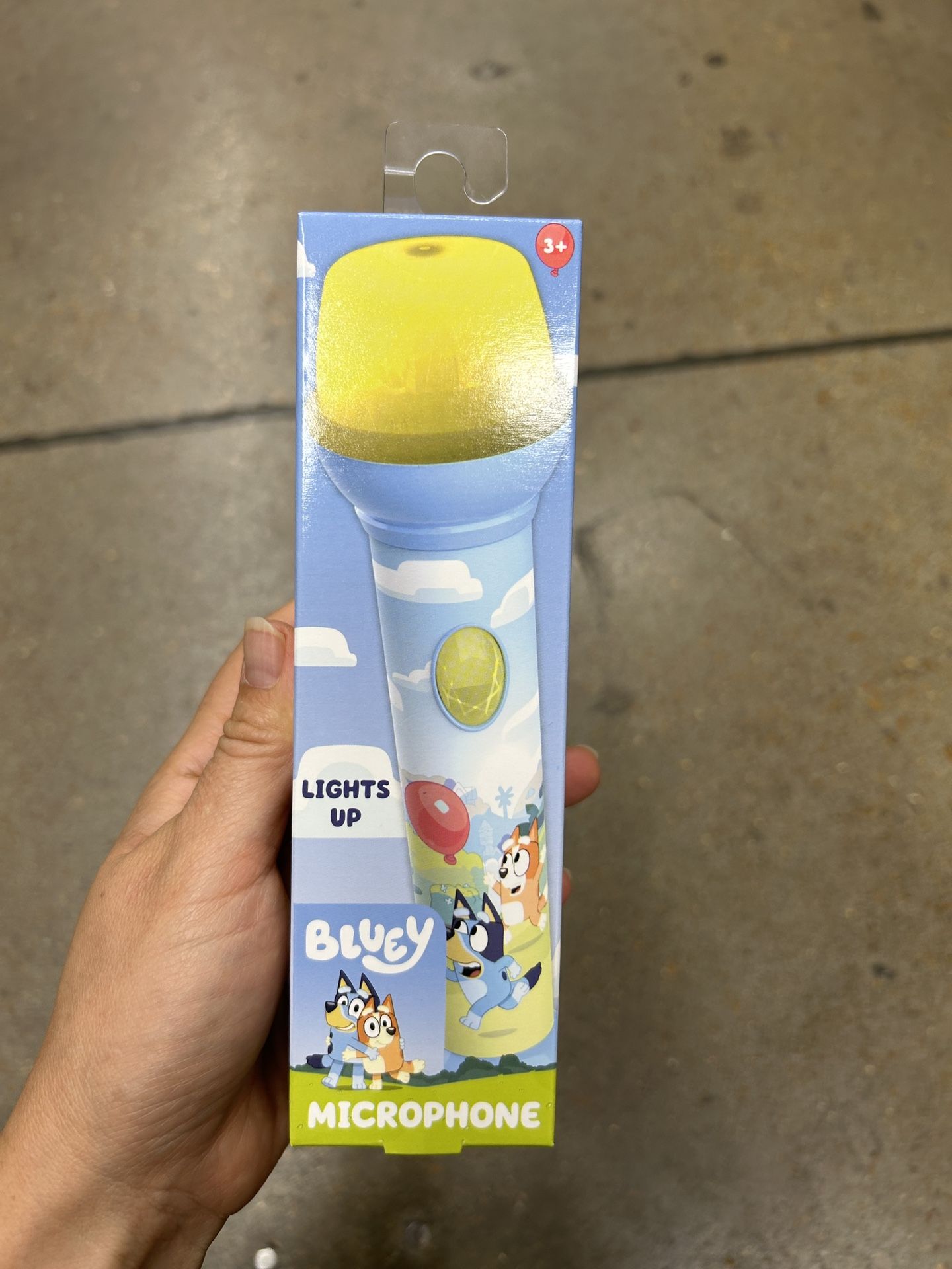 NWT Bluey light up microphone