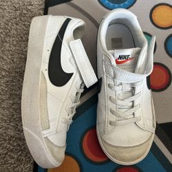 Nike Blazers Size 1.5y