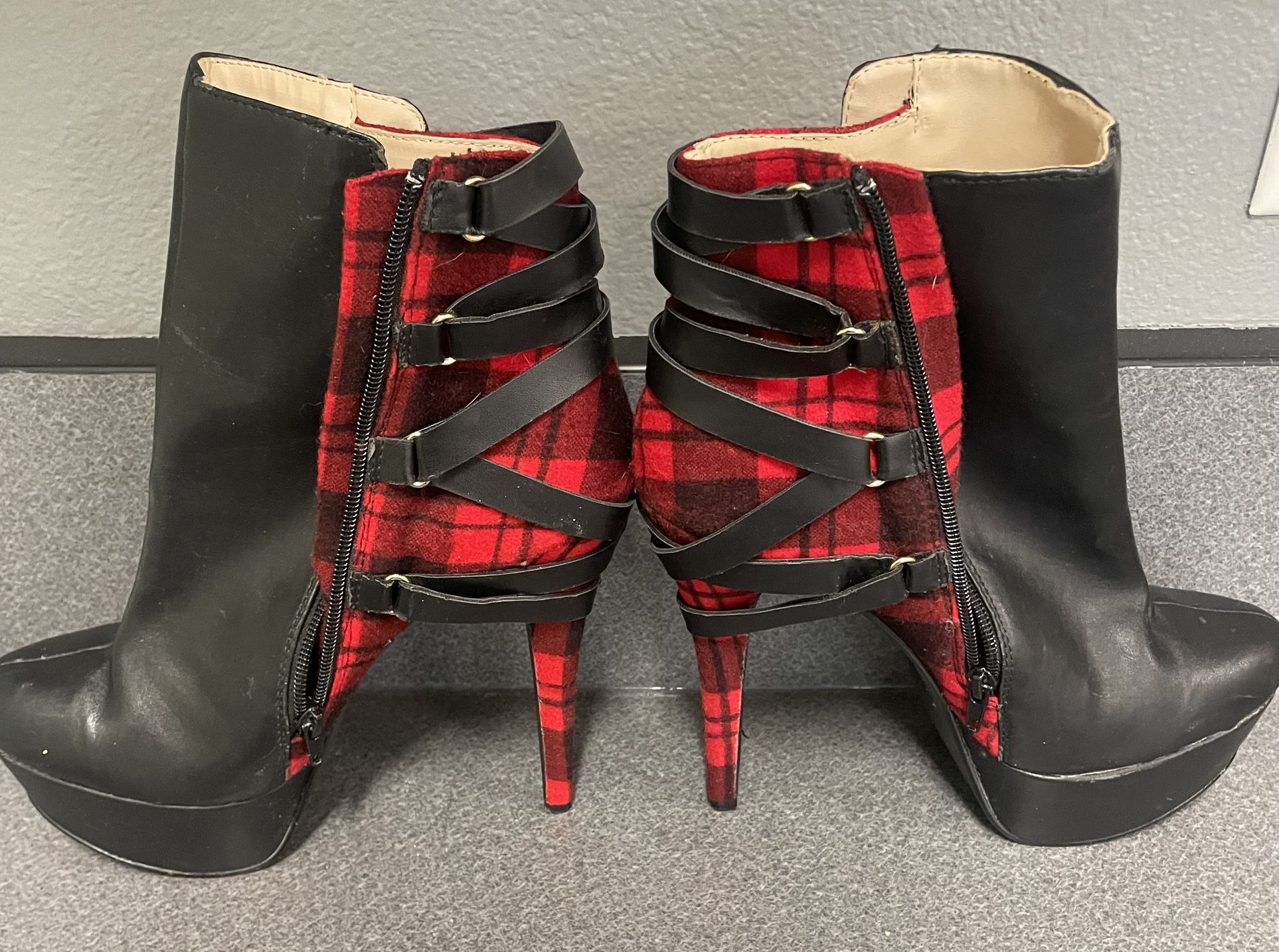 Anne Michelle Platform High Heel Ankle Boots Booties Black Red 6" heel zip side