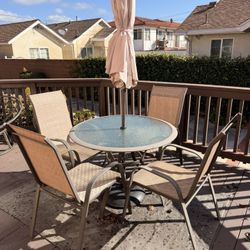 Outdoor Table & Chairs