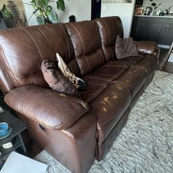 Sofa (recliner)