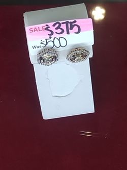 Cash America- Gold Earrings