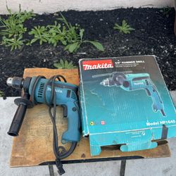 Makita Hammer Drill 5/8 Almost New
