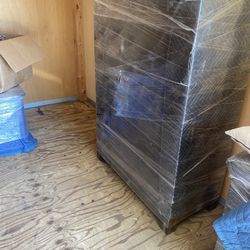 Queen Bedroom Set - Must Go by Tomorrow!