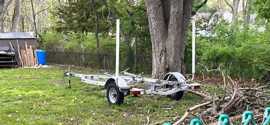 Boat trailer