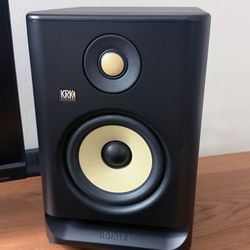 KRK RP5 Rokit 5 G4 Professional Bi-Amp 5" Powered Studio Monitor Pair, Black