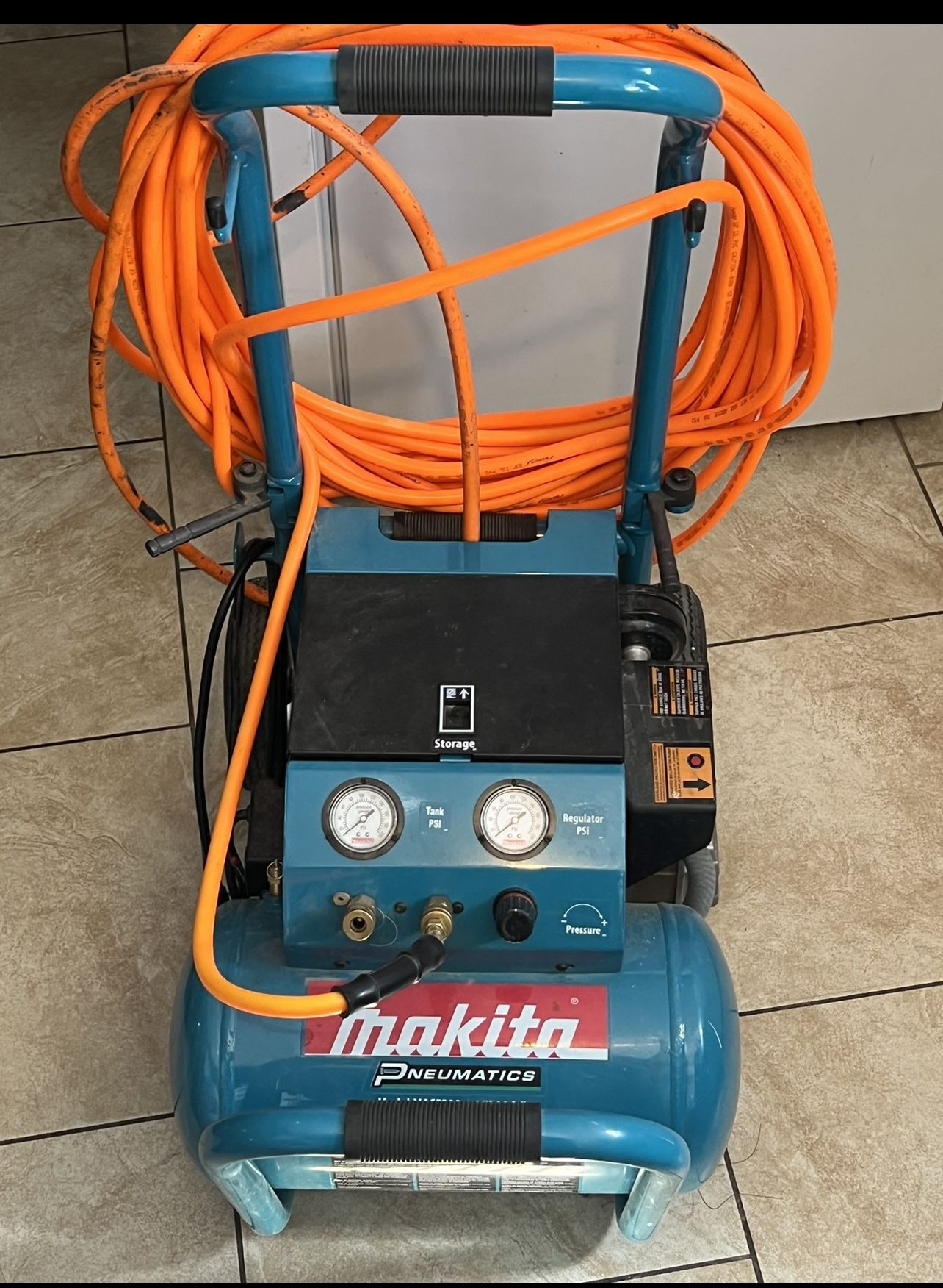 Makita Air Compressor for Sale in Indio, CA OfferUp