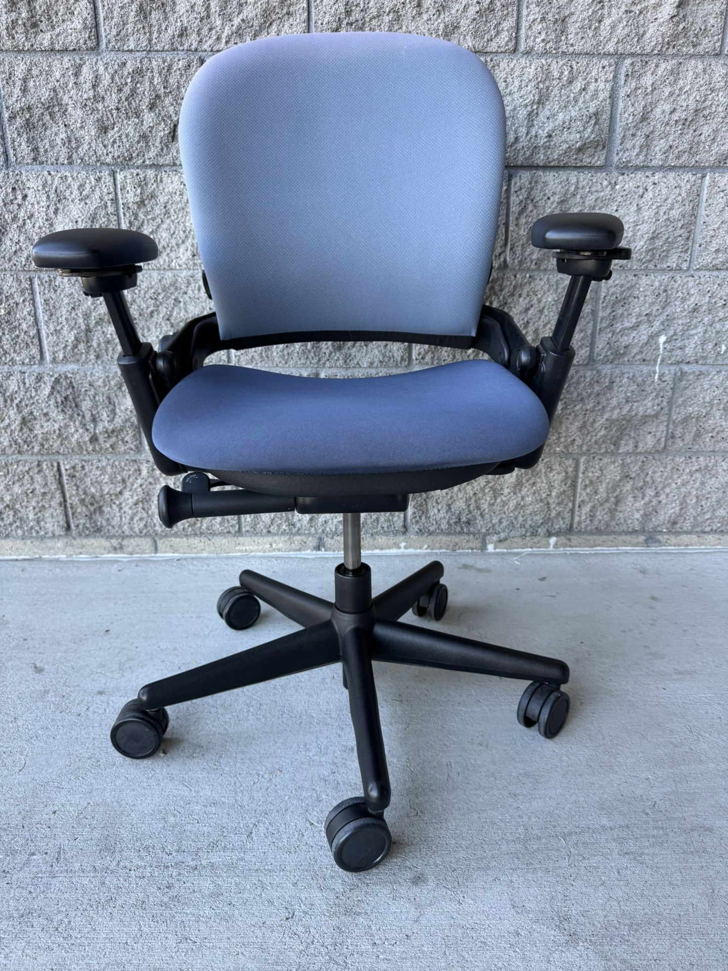 Steelcase Leap V1 Office Chair
