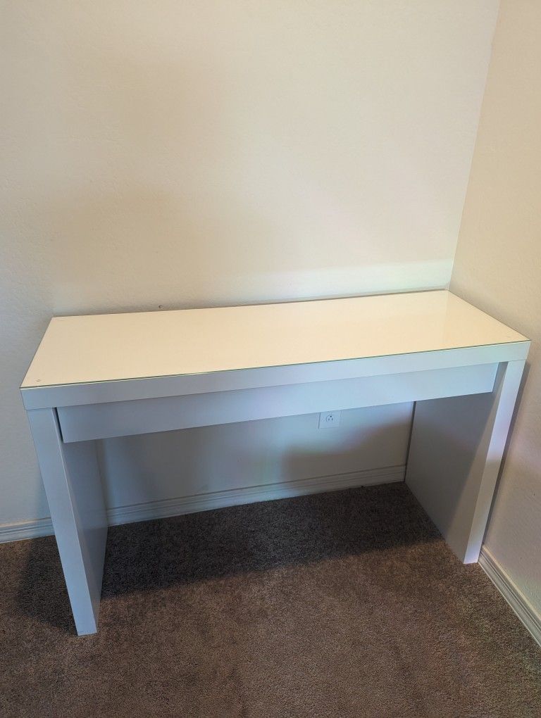 Make Up Vanity Desk