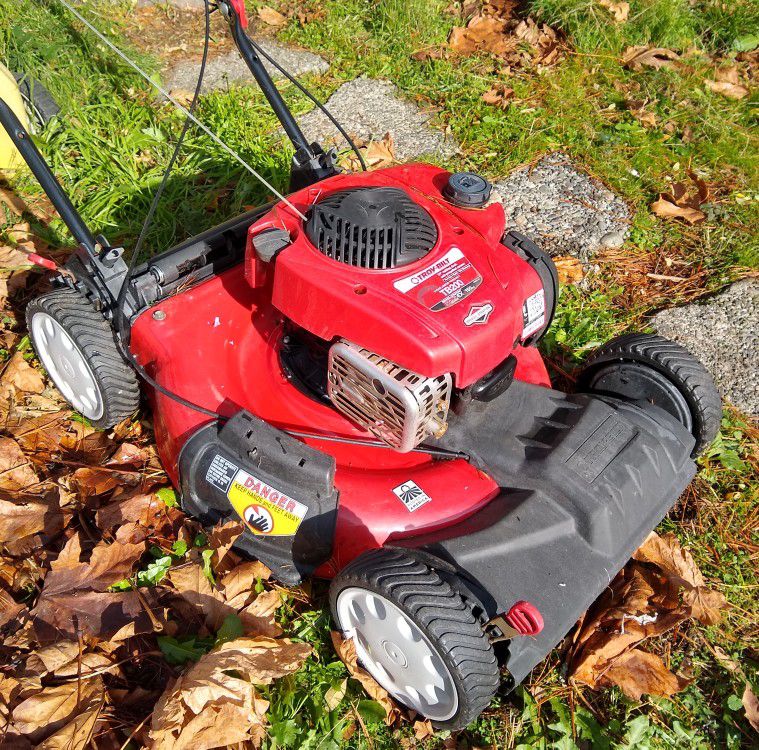 Troy Bilt Briggs and Stratton Lawn Mower FOR REPAIR OR PARTS no bag