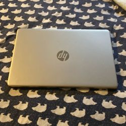 HP laptop model 15-dy2046hr
