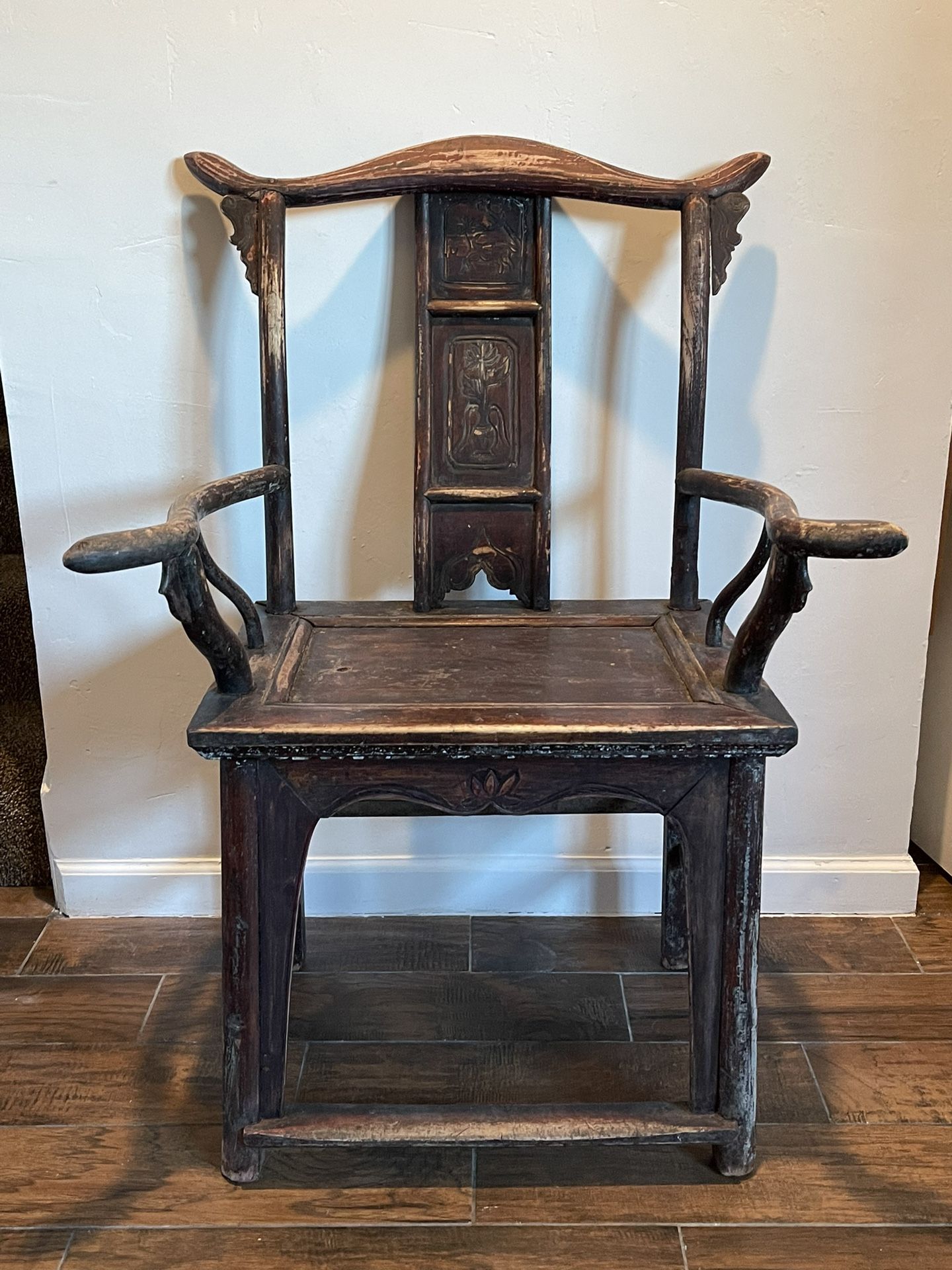 Antique Wooden Chinese Chair