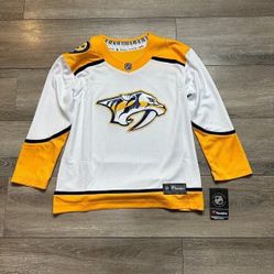 Nashville Predators Youth Jersey Size L/XL Stitch Logo Fanatics Authentic Yellow 