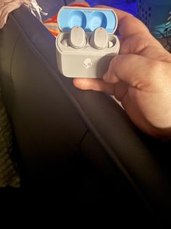 Skullcandy BT headphones