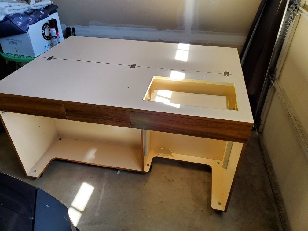 Koala Sewing table for Sale in Port Orchard, WA OfferUp