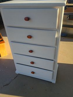 Dresser 90 each wood good condition