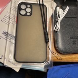 iPhone 12 Pro Case (red/black)