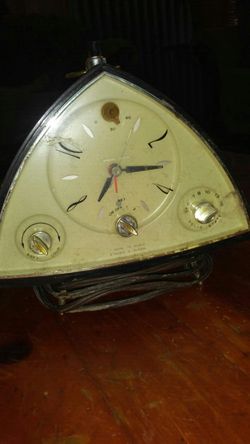 Antique radio for the low hurry now