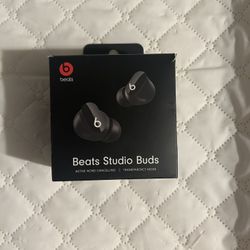 Beats Studio Buds