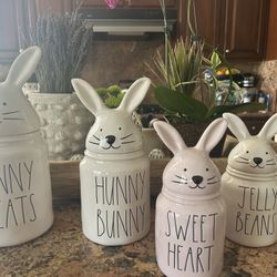 RD bunny canisters whole set