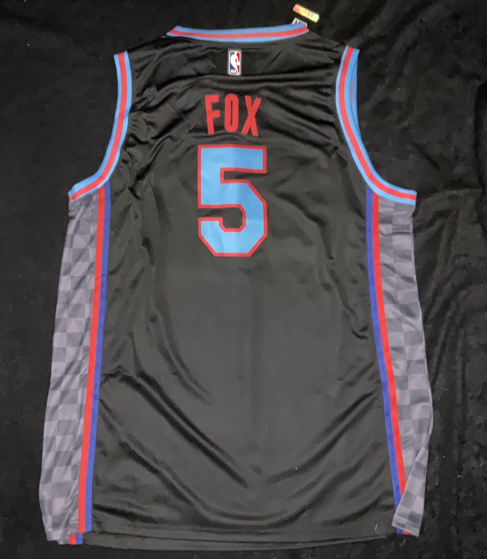 SACRAMENTO KINGS NBA Youth #5 DE'AARON FOX JERSEY for Sale in Ceres, CA -  OfferUp