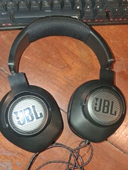 JBL Quantum 100 Headphones