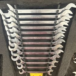 MAC 13 Piece standard Wrench Set. Missing 9/16