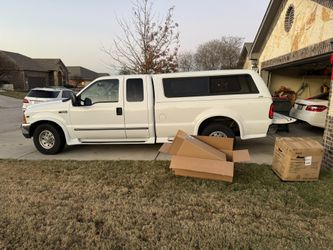 Camper Top. Long Bed. White. Like New.
