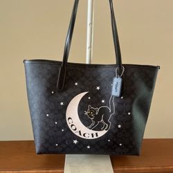 Coach City Tote In Signature Canvas With Halloween Graphic CW451