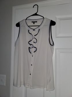 Sleeveless Blouse 