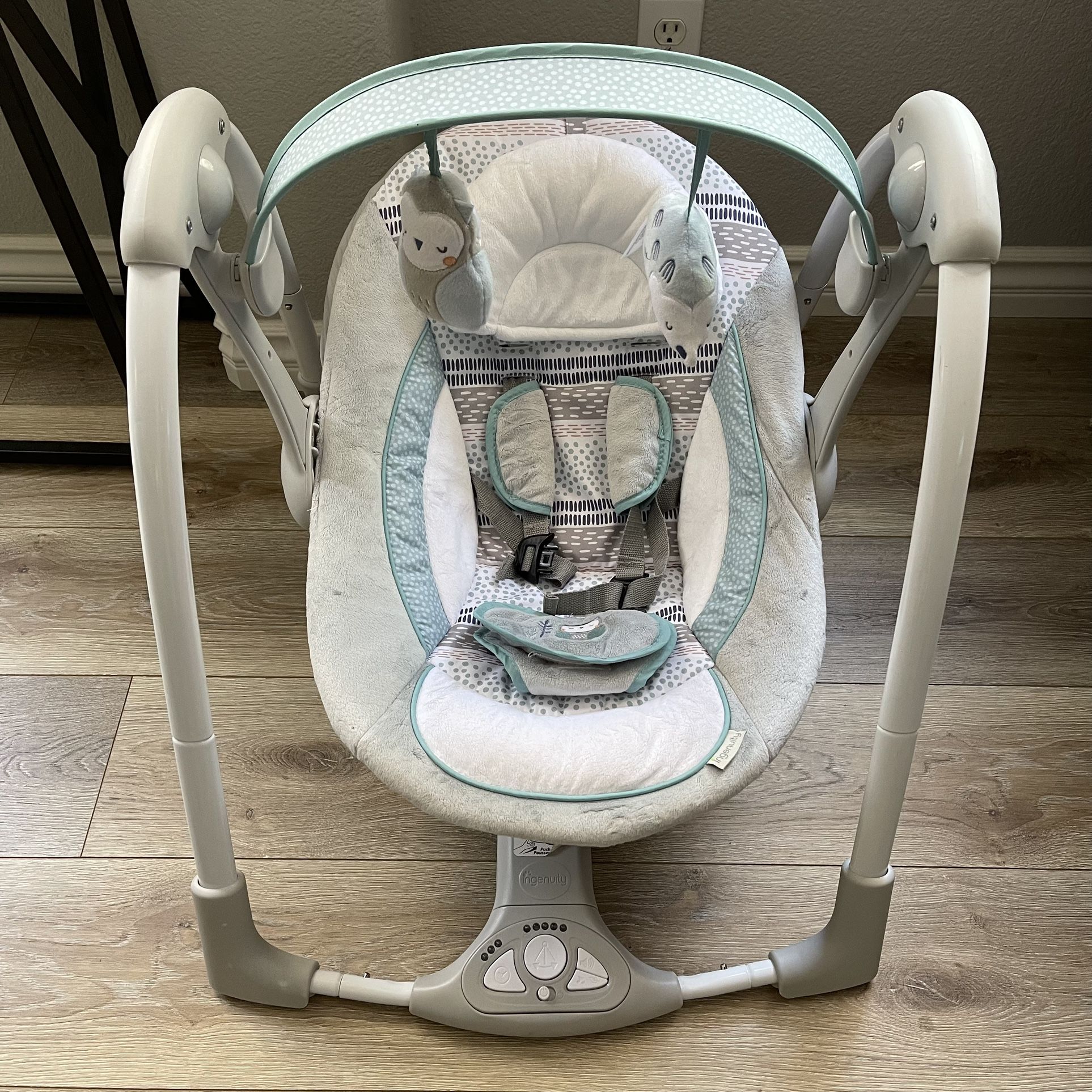 $25 Ingenuity Portable Baby Swing