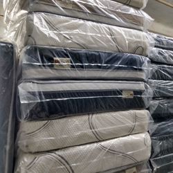 💤🛏️Mattress  12" Inches
🟨 All sizes🛏️💤
🔵Pillow top🛏️
⚪Same day delivery 🚚
🟢Queen sizes $199
🟡Full sizes $ 180
🟠Twin sizes $130
🟣cal King $