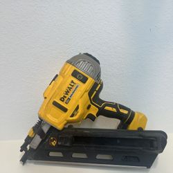 Dewalt 30 Degree Nailer 