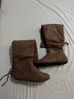 Slouchy Mid - Calf Boots