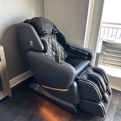 OHCO M.8 Luxury Massage Chair – Custom Grey $1000 (Pickup Only)