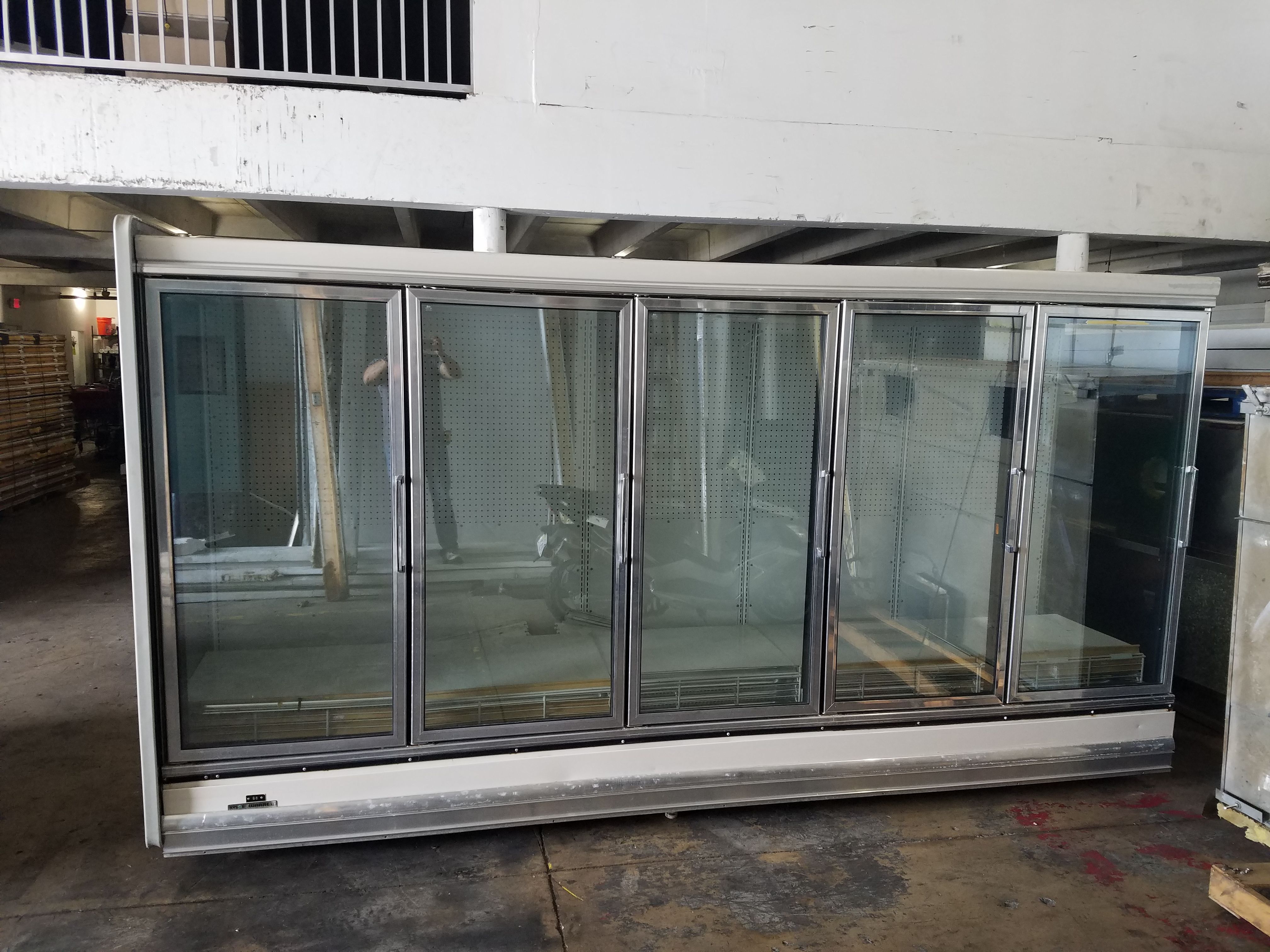 5,10,15 doors freezer (HUSSMANN)