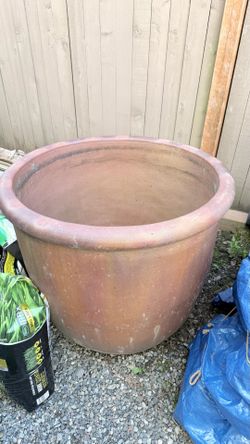 XL Terra cotta clay planter pot