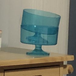 Set of 2 Ice-Blue Plastic Serving Bowls