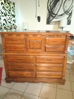 Dresser