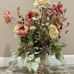 Large-29” H-Beautiful Floral Arrangement-Great Condition
