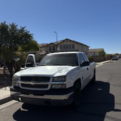 White 04’ Chevy Silverado