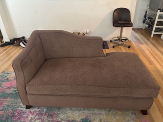 Used Brown “Elephant skin like print” Chaise Lounge
