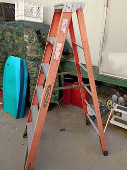 6 foot werner fiberglass ladder $90