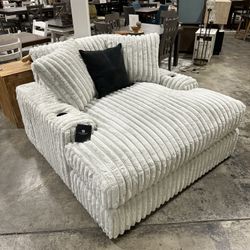 Oversized Chaise Lounge